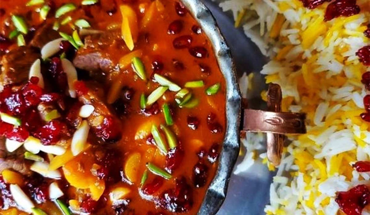 طرز تهیه خورش خلال بادام